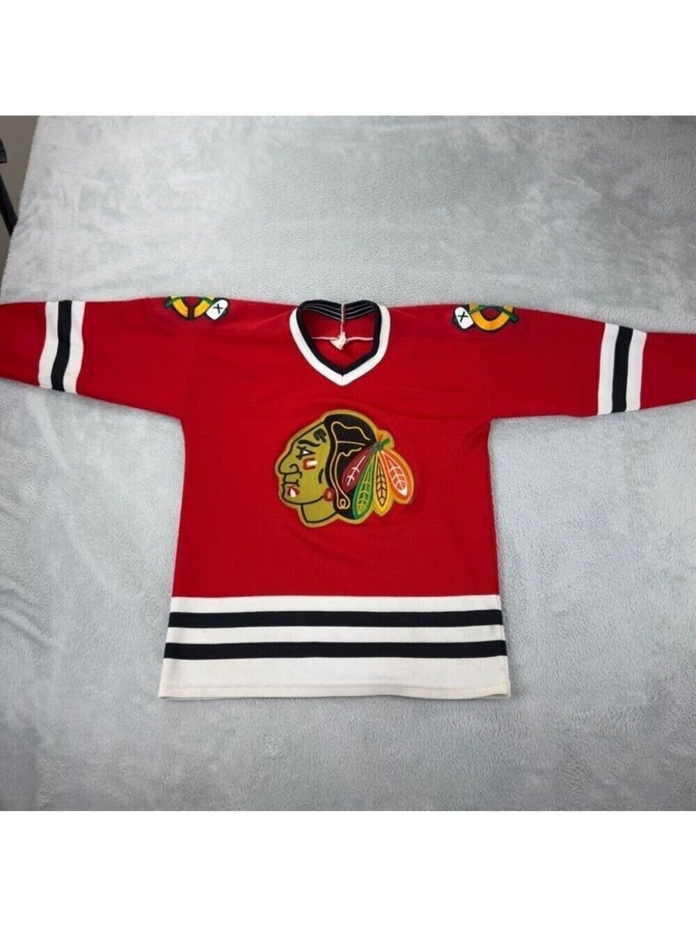Vintage Chicago Blackhawks Boys Size L/XL US Hockey Jersey
